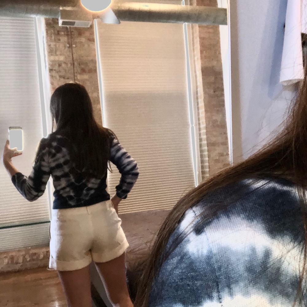 White Pleated Shorts - Picture 4 of 8